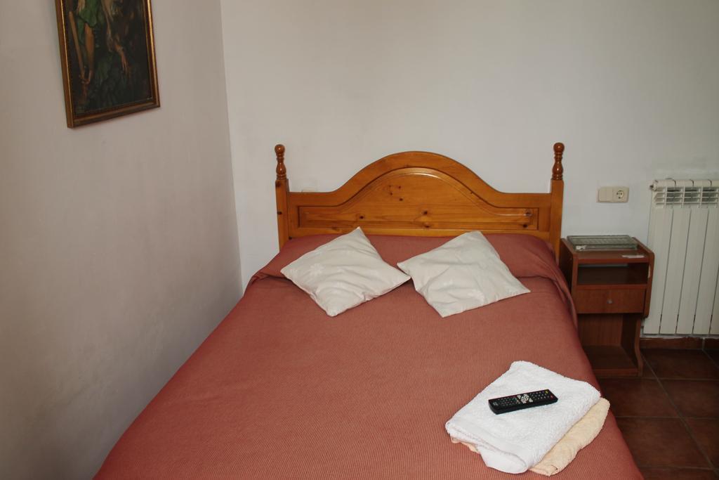 Hostal Graciela Madrid Room photo